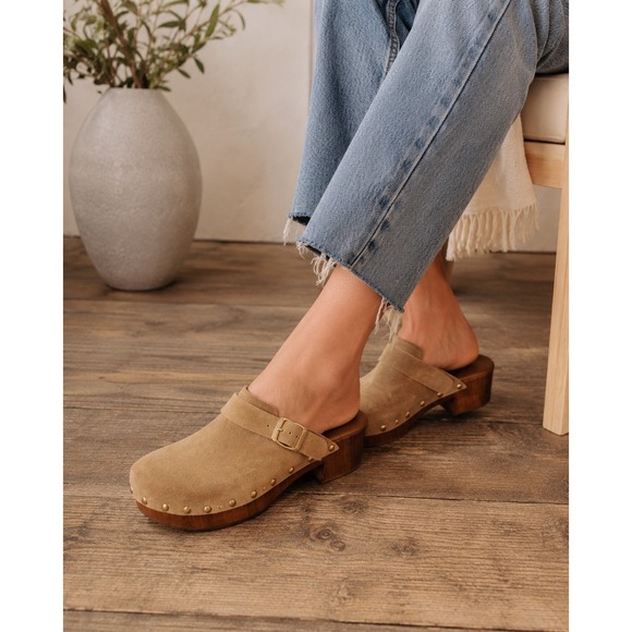 Avellini Shoes - Anellini Suede Clogs Studded Wood Heel Mule Boho Retro Cottagecore EU 38/ US 7.5